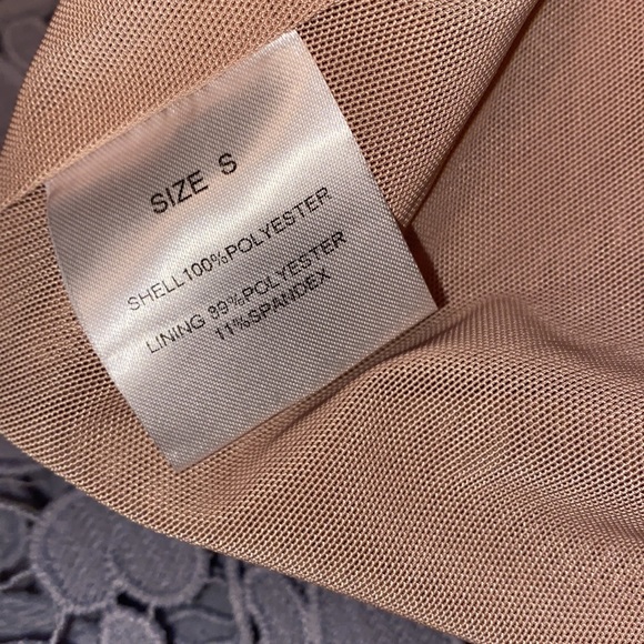 Mimi & Bow floral lace dress - Picture 6 of 6